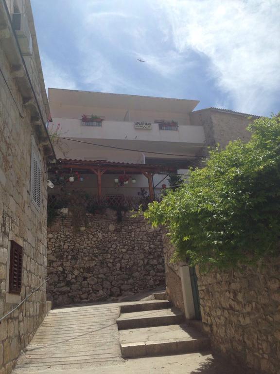 Ana Tudor Apartments Хвар Екстер'єр фото