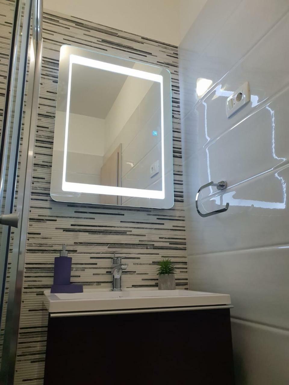 Ana Tudor Apartments Хвар Екстер'єр фото