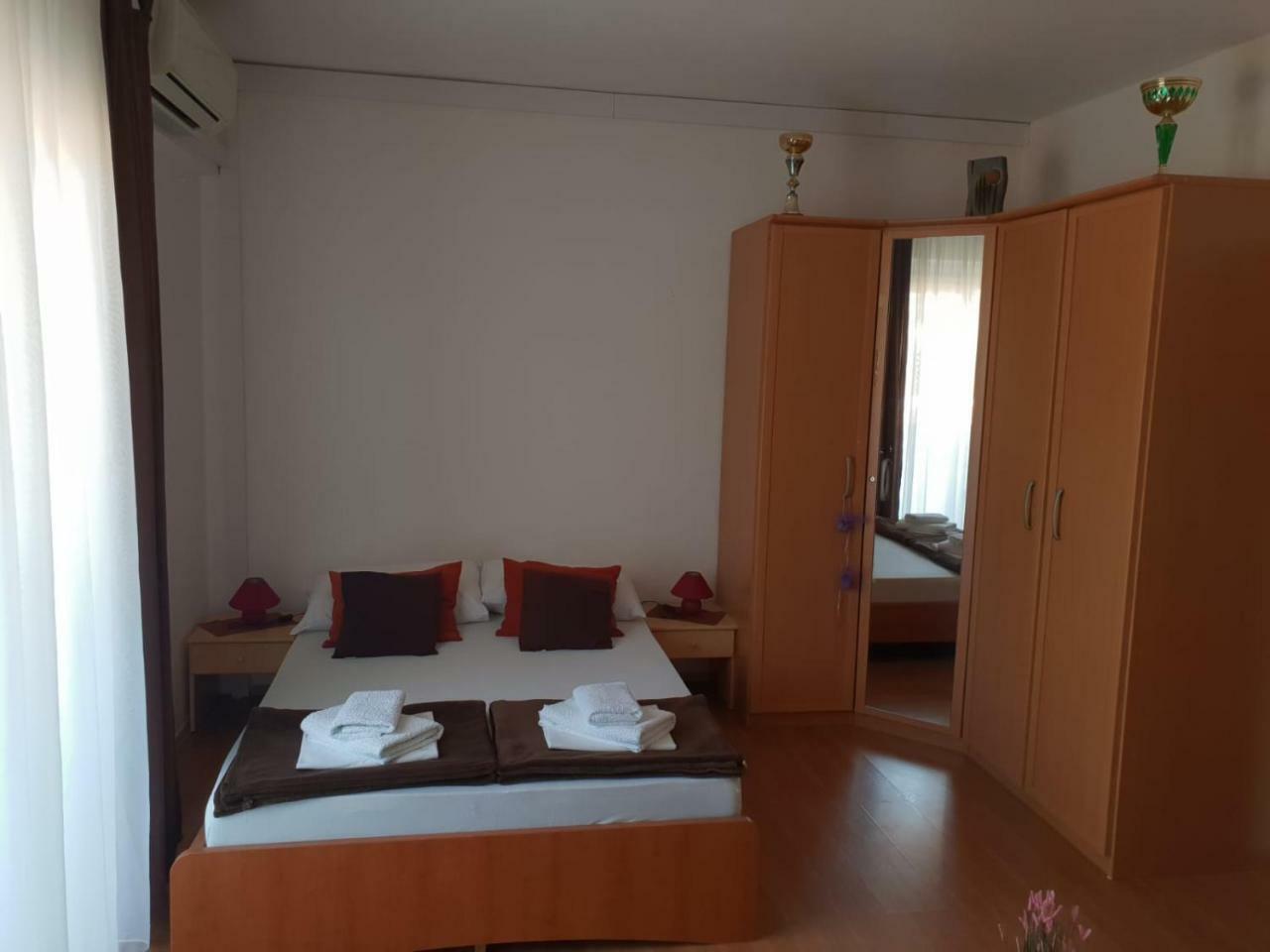 Ana Tudor Apartments Хвар Екстер'єр фото